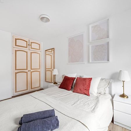 Arte Stays - 3-Bedroom Bright House London, Haggerston, Garden, Parking, 8 Min Walk To Haggerston Station, Weekly Or Monthly Stays, Serviced Accommodation - 7 Guests Exterior foto