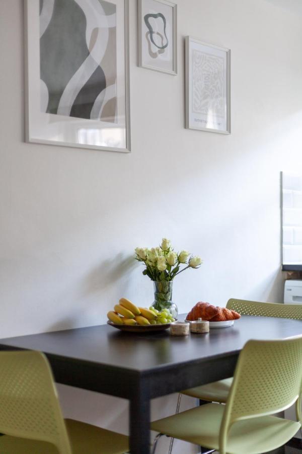 Arte Stays - 3-Bedroom Bright House London, Haggerston, Garden, Parking, 8 Min Walk To Haggerston Station, Weekly Or Monthly Stays, Serviced Accommodation - 7 Guests Exterior foto